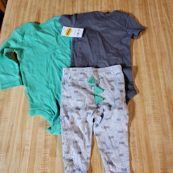 NWT Dino Baby Boy Set 🦖 - Picture 2 of 3